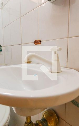 Casa à venda com 415m², 4 quartos e 4 vagas Casa à venda com 415m², 4 quartos e 4 vagasLavabo