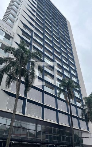 Studio para alugar com 28m², 1 quarto e sem vaga Studio para alugar com 28m², 1 quarto e sem vagaFachada
