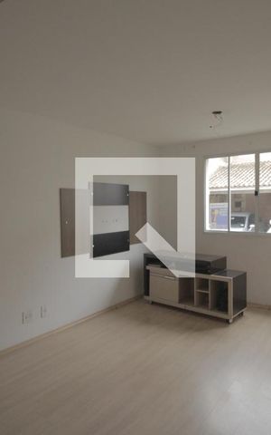 Casa de condomínio à venda com 107m², 4 quartos e 2 vagasSala