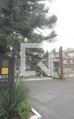 Casa de condomínio à venda com 107m², 4 quartos e 2 vagasFachada e portaria