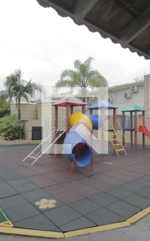Casa de condomínio à venda com 107m², 4 quartos e 2 vagasÁrea comum - Playground