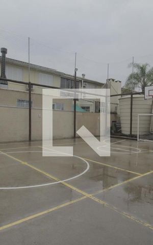 Casa de condomínio à venda com 107m², 4 quartos e 2 vagasQuadra Esportiva