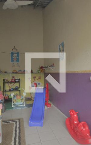 Casa de condomínio à venda com 107m², 4 quartos e 2 vagasBrinquedoteca