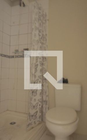 Casa de condomínio à venda com 107m², 4 quartos e 2 vagasBanheiro