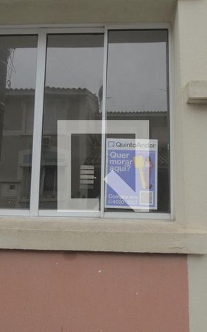 Casa de condomínio à venda com 107m², 4 quartos e 2 vagasFachada da casa