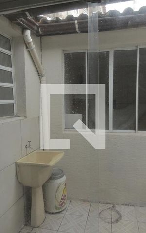 Casa de condomínio à venda com 107m², 4 quartos e 2 vagasÁrea externa