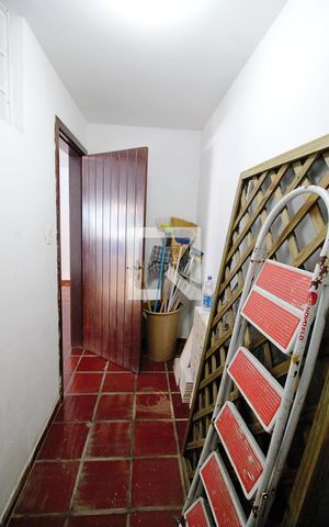 Casa à venda com 440m², 4 quartos e 3 vagas Casa à venda com 440m², 4 quartos e 3 vagasDepósito
