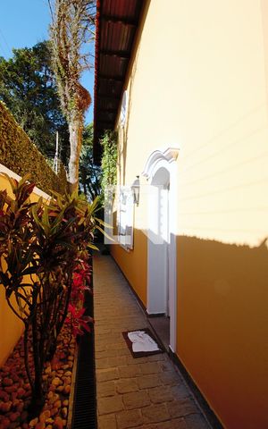 Casa à venda com 440m², 4 quartos e 3 vagas Casa à venda com 440m², 4 quartos e 3 vagasJardim