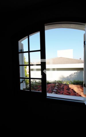 Casa à venda com 440m², 4 quartos e 3 vagas Casa à venda com 440m², 4 quartos e 3 vagasVista da Suíte 2