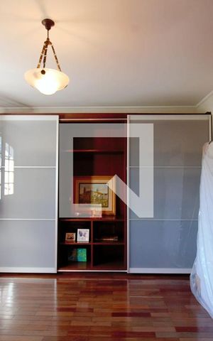 Casa à venda com 440m², 4 quartos e 3 vagas Casa à venda com 440m², 4 quartos e 3 vagasSuíte 1