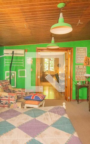 Casa à venda com 234m², 5 quartos e 1 vaga Casa à venda com 234m², 5 quartos e 1 vagaQuarto 1