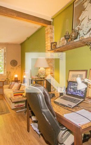 Casa à venda com 234m², 5 quartos e 1 vaga Casa à venda com 234m², 5 quartos e 1 vagaSala Íntima