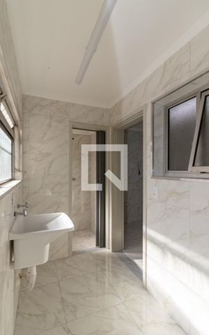 Apartamento à venda com 70m², 2 quartos e 1 vaga Apartamento à venda com 70m², 2 quartos e 1 vagaÁrea de serviço