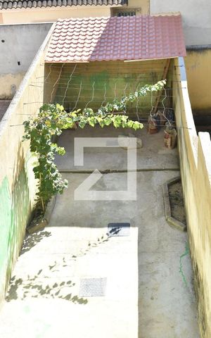 Casa para alugar com 108m², 2 quartos e 1 vagaQuintal