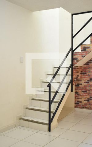Casa para alugar com 108m², 2 quartos e 1 vagaSala