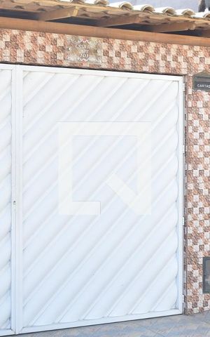 Casa para alugar com 108m², 2 quartos e 1 vagaFachada