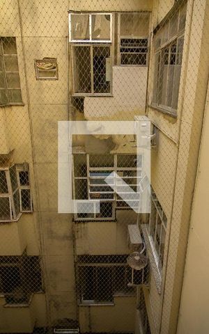 Apartamento para alugar com 70m², 2 quartos e 1 vagaVista da área d serviço 