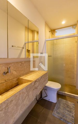 Apartamento para alugar com 70m², 2 quartos e 1 vagaBanheiro social 