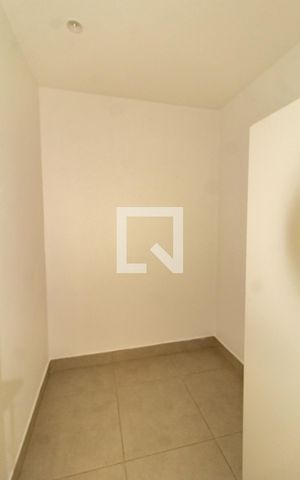 Apartamento para alugar com 70m², 2 quartos e 1 vagaQuarto de serviço 