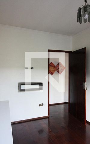 Casa à venda com 176m², 3 quartos e 2 vagasQuarto 2