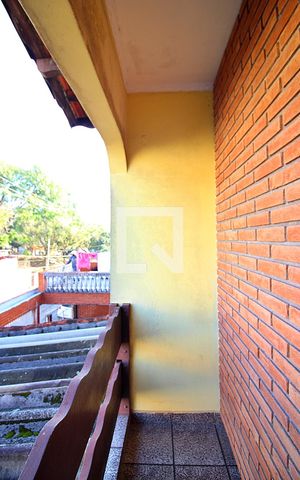 Casa à venda com 176m², 3 quartos e 2 vagasSuíte