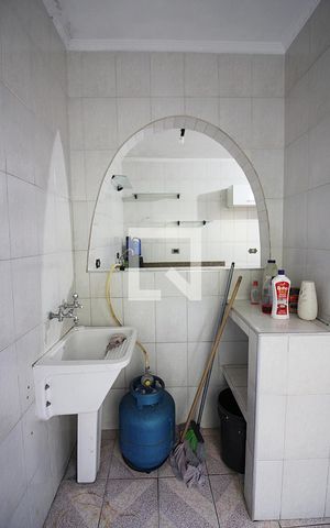 Casa à venda com 176m², 3 quartos e 2 vagasÁrea de serviço