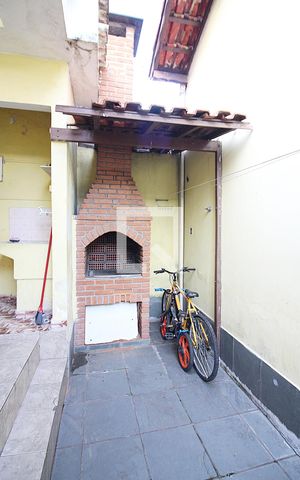 Casa à venda com 176m², 3 quartos e 2 vagasChurrasqueira