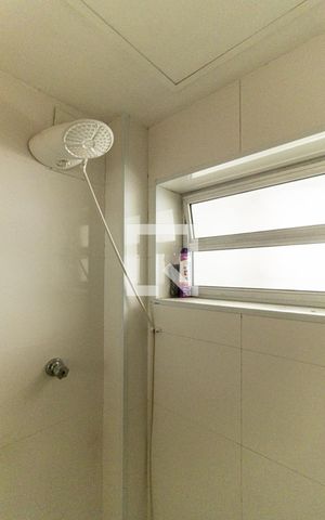 Apartamento à venda com 43m², 1 quarto e sem vagaBanheiro - Chuveiro