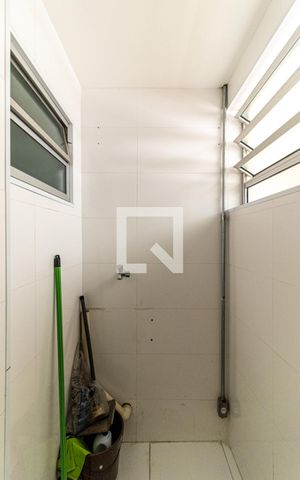 Apartamento à venda com 43m², 1 quarto e sem vagaÁrea de Serviço