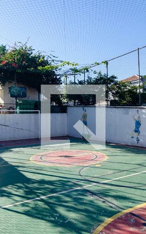 Casa de condomínio à venda com 188m², 3 quartos e 2 vagas Casa de condomínio à venda com 188m², 3 quartos e 2 vagasQuadra