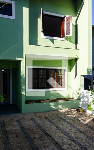 Casa de condomínio à venda com 188m², 3 quartos e 2 vagas Casa de condomínio à venda com 188m², 3 quartos e 2 vagasGaragem
