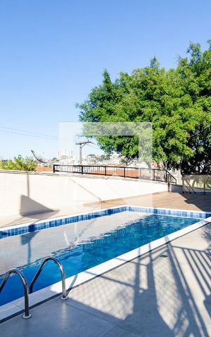 Casa de condomínio à venda com 188m², 3 quartos e 2 vagas Casa de condomínio à venda com 188m², 3 quartos e 2 vagasPiscina