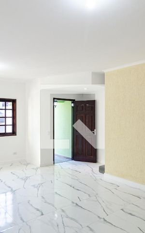Casa de condomínio à venda com 188m², 3 quartos e 2 vagas Casa de condomínio à venda com 188m², 3 quartos e 2 vagasSala