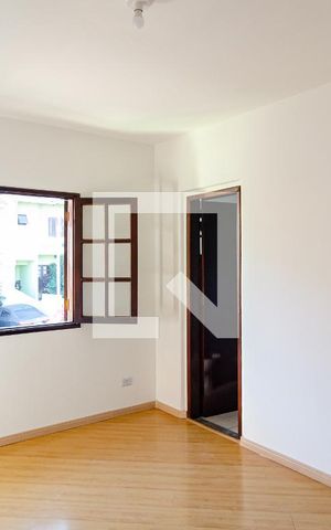 Casa de condomínio à venda com 188m², 3 quartos e 2 vagas Casa de condomínio à venda com 188m², 3 quartos e 2 vagasSuíte
