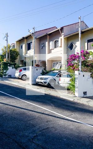 Casa de condomínio à venda com 188m², 3 quartos e 2 vagas Casa de condomínio à venda com 188m², 3 quartos e 2 vagasEntrada