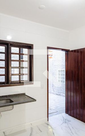 Casa de condomínio à venda com 188m², 3 quartos e 2 vagas Casa de condomínio à venda com 188m², 3 quartos e 2 vagasCozinha