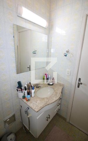 Casa à venda com 240m², 3 quartos e 3 vagasBanheiro da Suíte