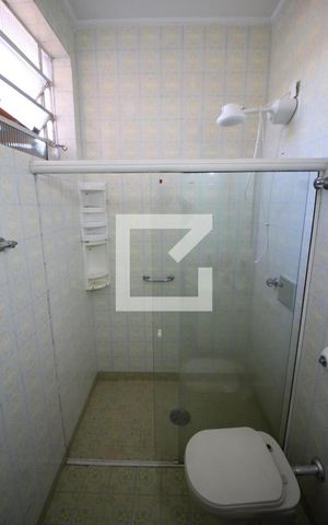 Casa à venda com 240m², 3 quartos e 3 vagasBanheiro da Suíte