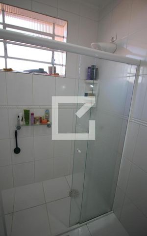 Casa à venda com 240m², 3 quartos e 3 vagasBanheiro