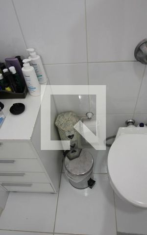 Casa à venda com 240m², 3 quartos e 3 vagasBanheiro
