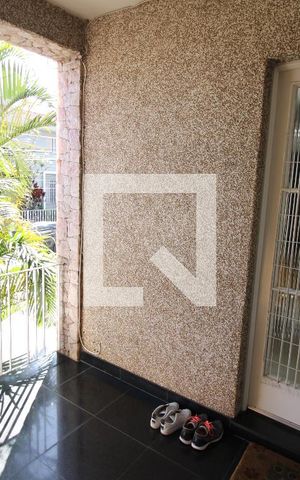 Casa à venda com 240m², 3 quartos e 3 vagasHall de entrada