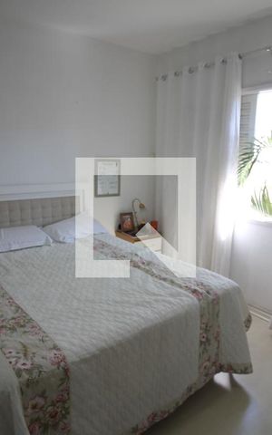 Casa à venda com 240m², 3 quartos e 3 vagasQuarto 3 - Suíte