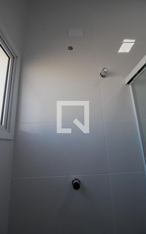 Casa de condomínio para alugar com 92m², 2 quartos e 2 vagasBanheiro da Suíte 1