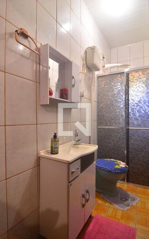 Casa à venda com 120m², 3 quartos e sem vagaBanheiro social
