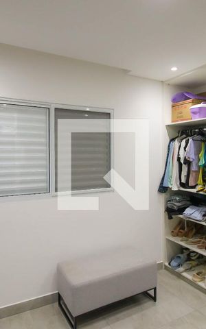 Casa à venda com 400m², 3 quartos e 5 vagas Casa à venda com 400m², 3 quartos e 5 vagasCloset