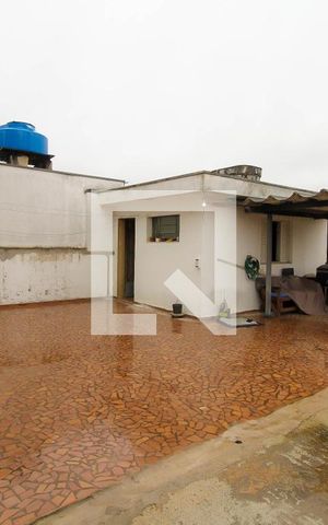 Casa à venda com 400m², 3 quartos e 5 vagas Casa à venda com 400m², 3 quartos e 5 vagasÁrea externa