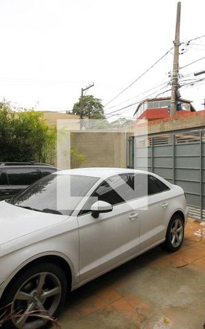 Casa à venda com 400m², 3 quartos e 5 vagas Casa à venda com 400m², 3 quartos e 5 vagasGaragem