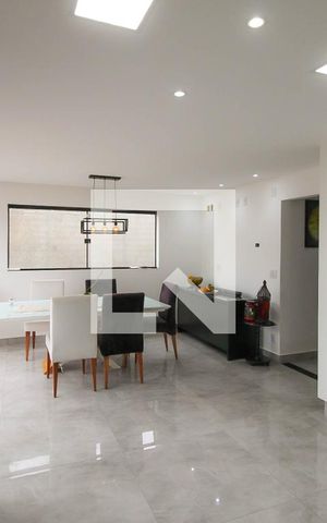 Casa à venda com 400m², 3 quartos e 5 vagas Casa à venda com 400m², 3 quartos e 5 vagasBanheiro