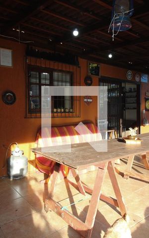 Casa à venda com 1300m², 4 quartos e 10 vagas Casa à venda com 1300m², 4 quartos e 10 vagasvaranda