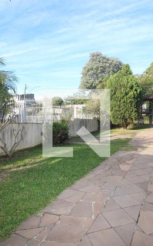 Casa à venda com 1300m², 4 quartos e 10 vagas Casa à venda com 1300m², 4 quartos e 10 vagasJardim